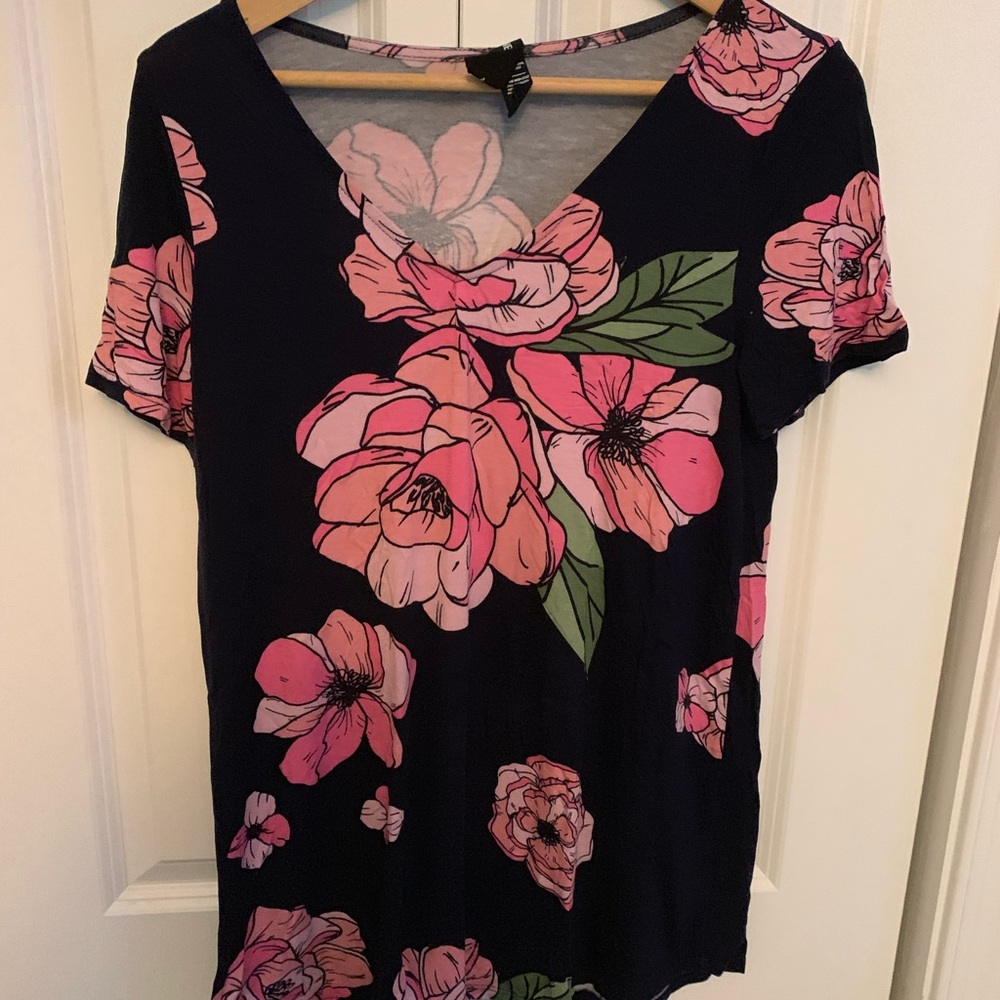 EUC Agnes & Dora Essential Tee Peony Print